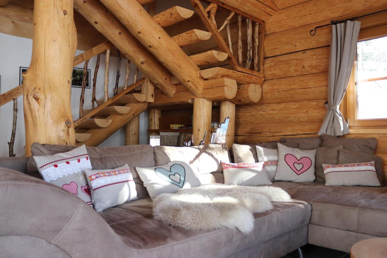 Almzauber Chalets - Haus Enzian Inkl Infrarotliegen ホーホ エクステリア 写真